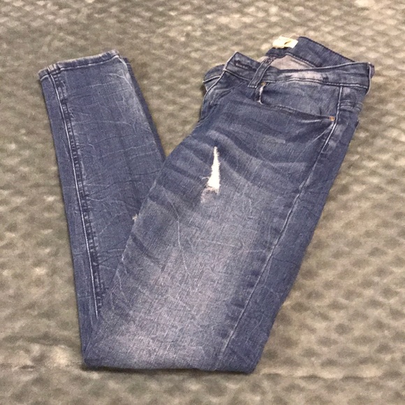 Forever 21 Denim - Forever 21 NWOT Distressed Skinny Jean